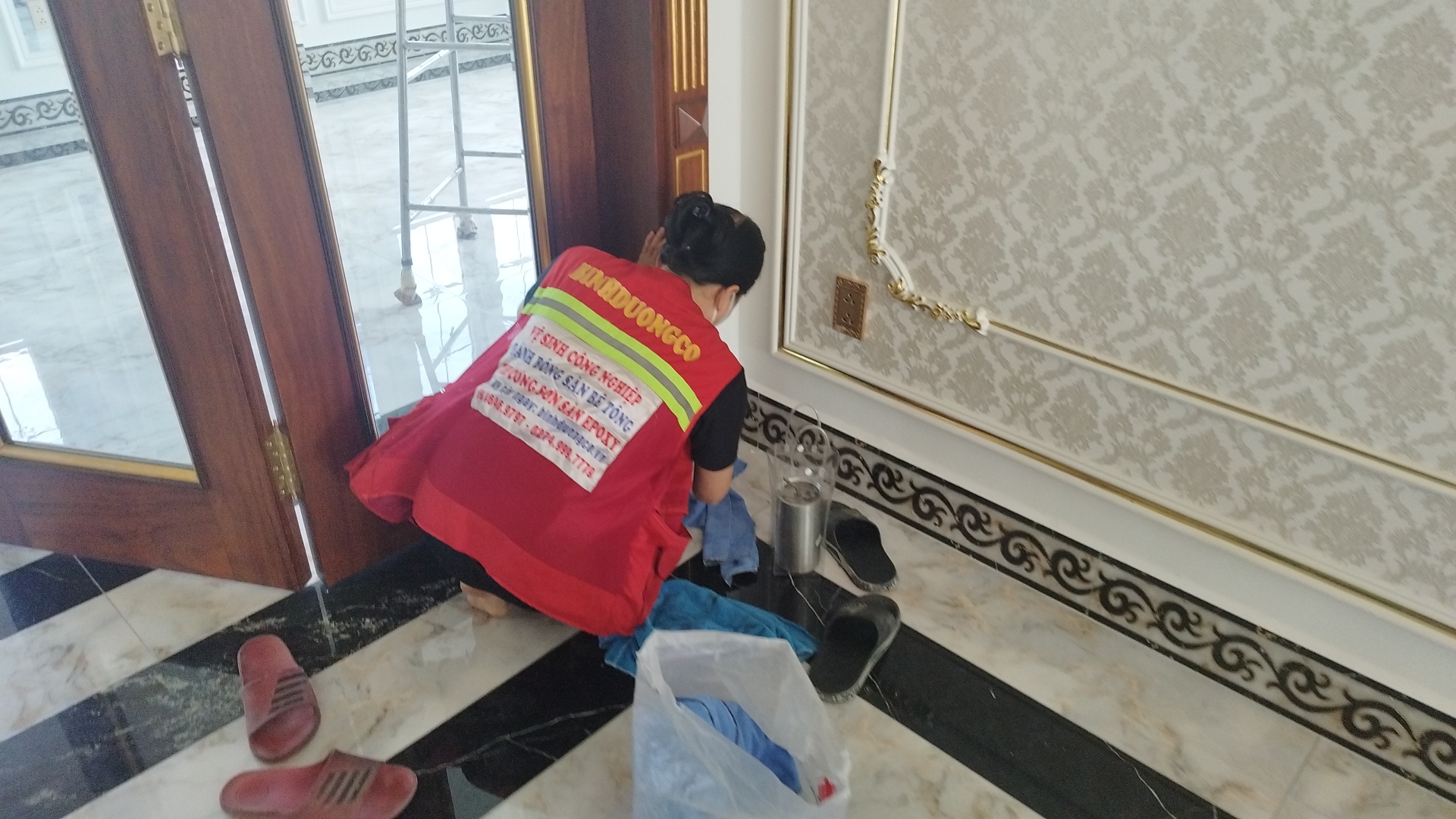 Dịch vụ vệ sinh nhà cửa Bình Dương