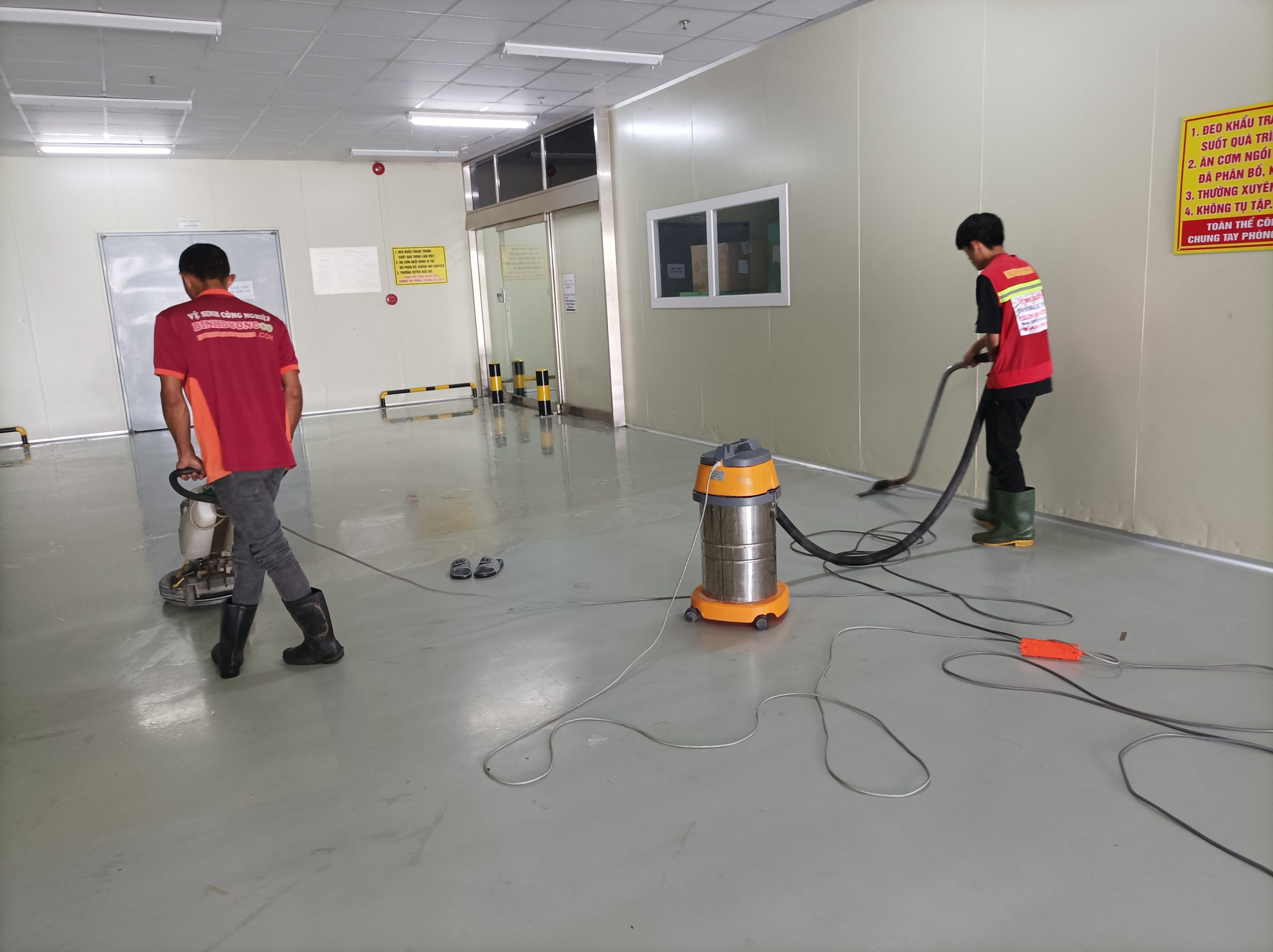 Dịch Vụ Vệ Sinh Công Nghiệp Bình Dương